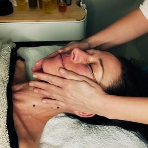 Secrets de Beauté : Découvrez les Bienfaits du massage Kobido, le Massage Facial Japonais à Saubion (40)